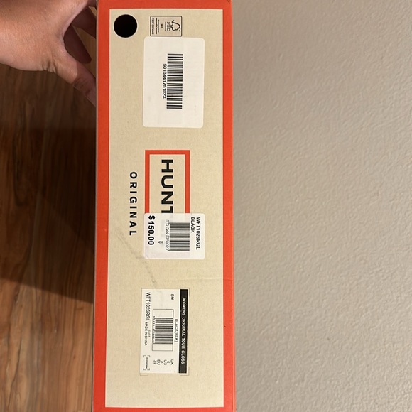 ✨Tall gloss hunter rain boots! Brand new✨ - Picture 11 of 12